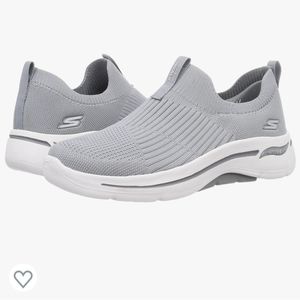 SKECHERS BLACK SNEAKER GO WALK ARCH FIT ICONIC SLIP ON